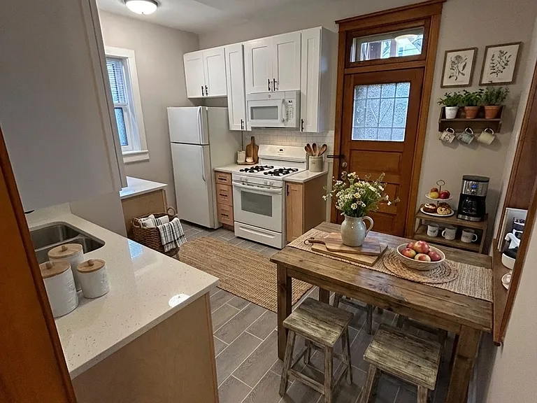 1458 W Edgewater Ave — Photo 8