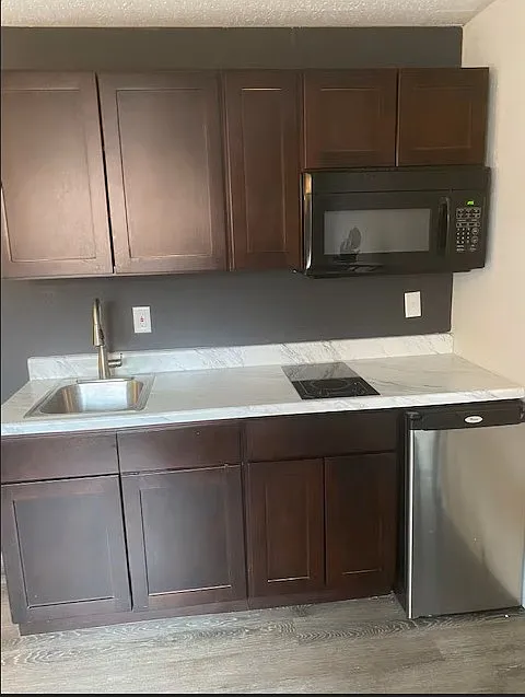 Studio, 200 sqft, $850 — Photo 1