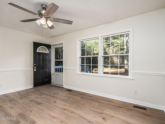 3rd image of 2394 Dawson Street