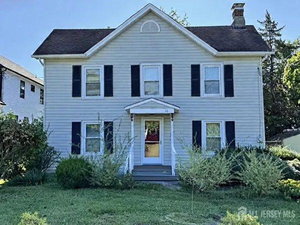 26 Hudson St, Marlboro, NJ 07746