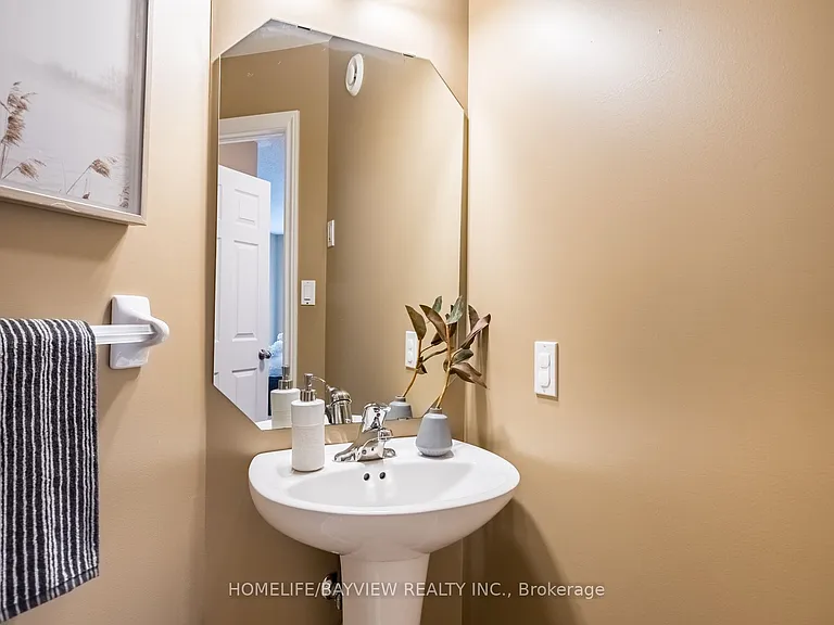 629 Autumnwood Trl — Photo 11