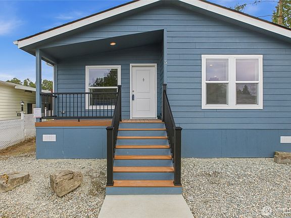 3rd image of 1510 Maple Lane #5