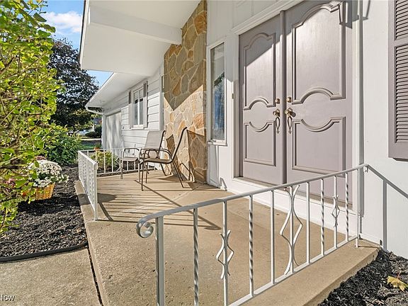 4th image of 6612 Bennington Dr