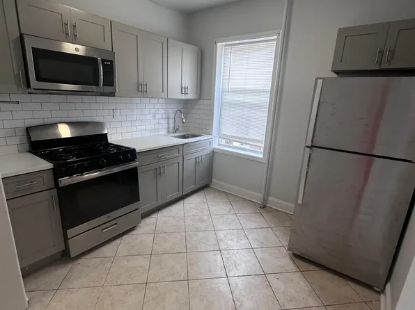 431 Kennedy Blvd APT 21, Bayonne, NJ 07002