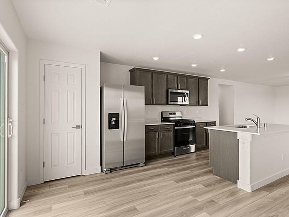 7th image of this home