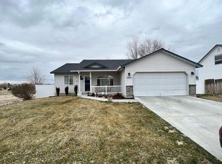 2076 W Sego Prairie St, Kuna, ID 83634