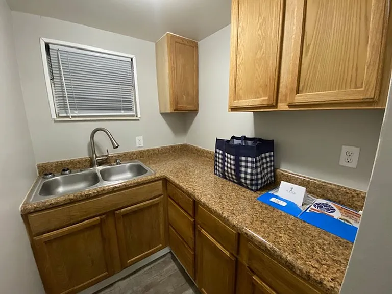 204 Courtyard Cir — Photo 17