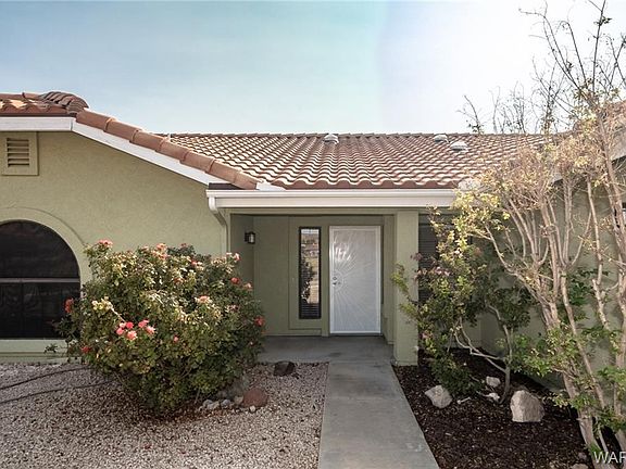 4th image of 2804 Golf Dr