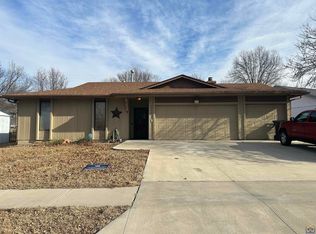 3846 SW Atwood Ter, Topeka, KS 66610