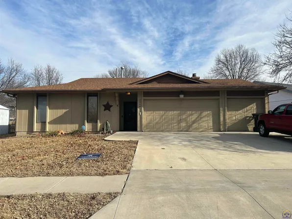 3846 SW Atwood Ter, Topeka, KS 66610