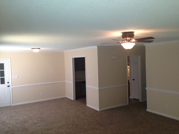4th image of 314 Jeannine Dr