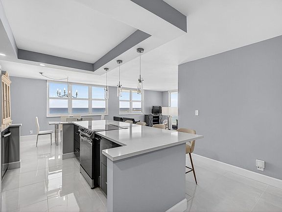 2nd image of 5440 N Ocean Drive #807