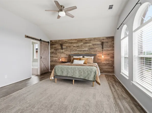 14037 Fontana Rd, Fort Worth, TX 76115