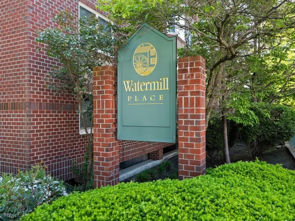 1 Watermill Pl Unit 121, Arlington, MA 02476