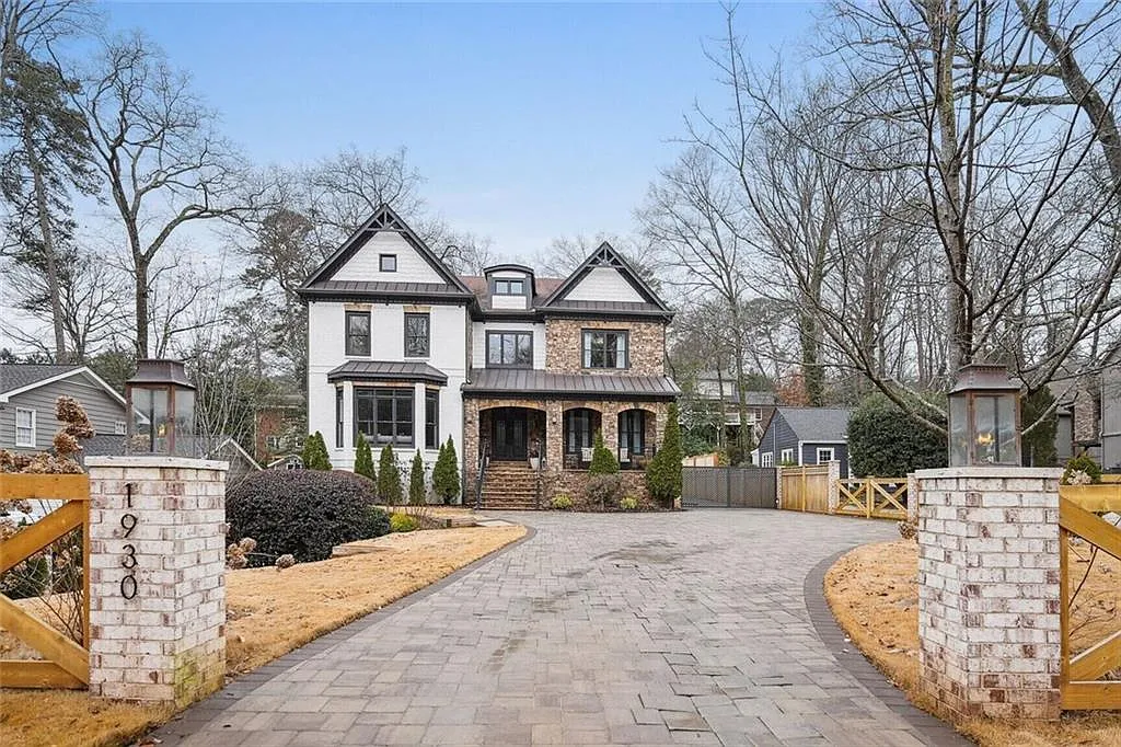 6 bed, 7.0 bath, 7800 sqft, $16,000 — Photo 1