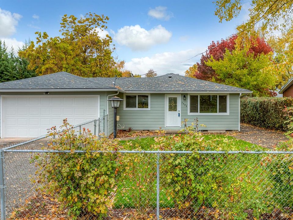 1st image of 2438 Thorn Oak Dr