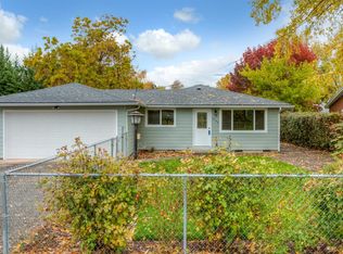 2438 Thorn Oak Dr, Medford, OR 97501
