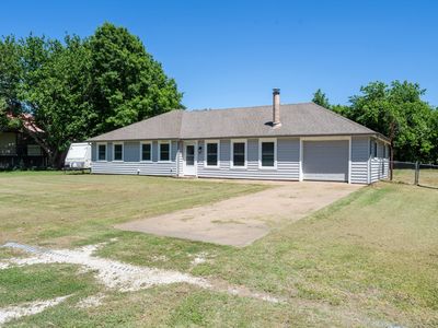 917 Charles Ct, Granbury, TX, 76049