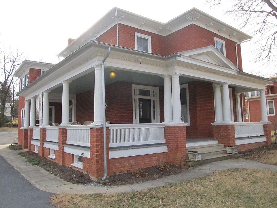 1st image of 1048 W Beverley St