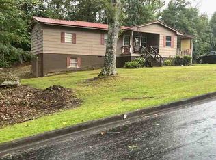 512 Booker St, Alexander City, AL 35010