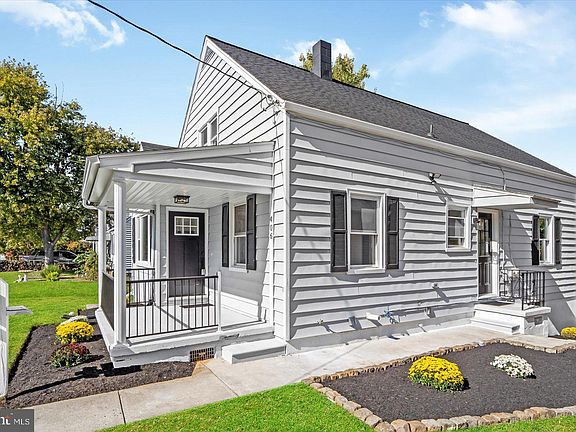 4th image of 406 Linda Ave