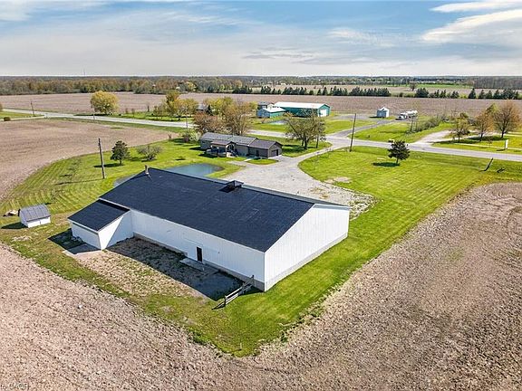 2nd image of 765 Haldimand Rd #53