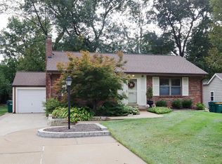 54 W Drake Ave, Saint Louis, MO