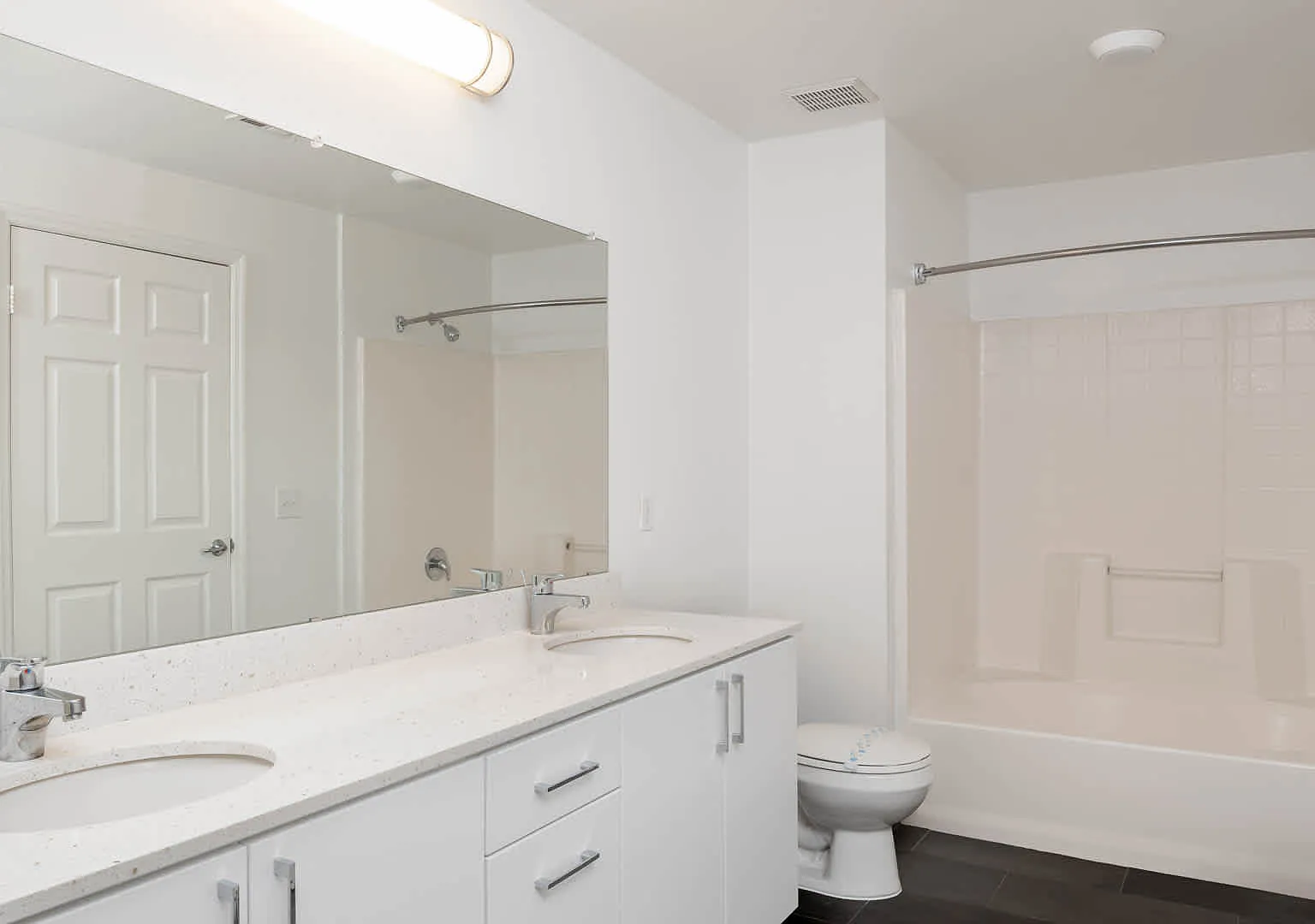 City Pointe — Photo 3