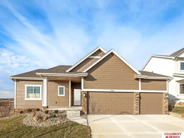 5305 Sheridan Rd, Papillion, NE 68133
