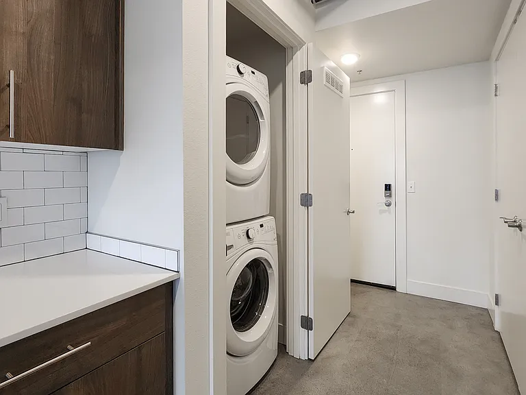 Dunn Motors Apartments — Photo 86