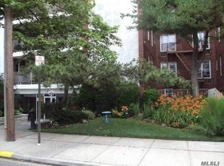 100 Brooklyn Ave APT 2S, Freeport, NY