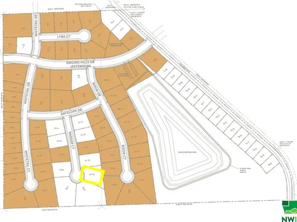 4572 Badger Ct, Sioux City, IA 51106