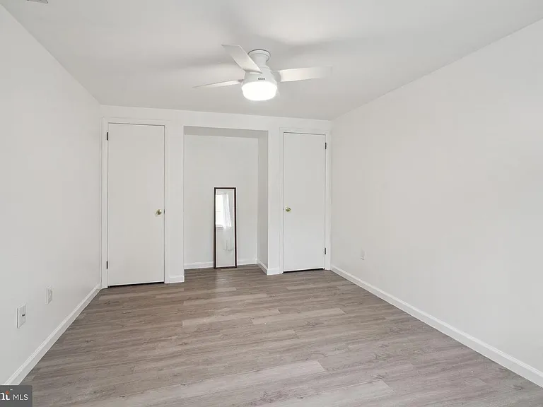 1129 McKean St #2 — Photo 6