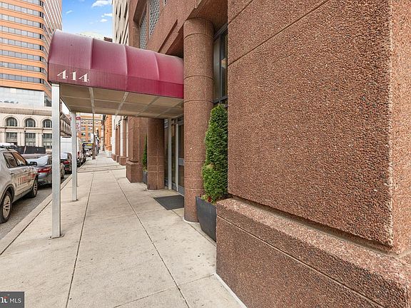3rd image of 414 Water St Unit 1109
