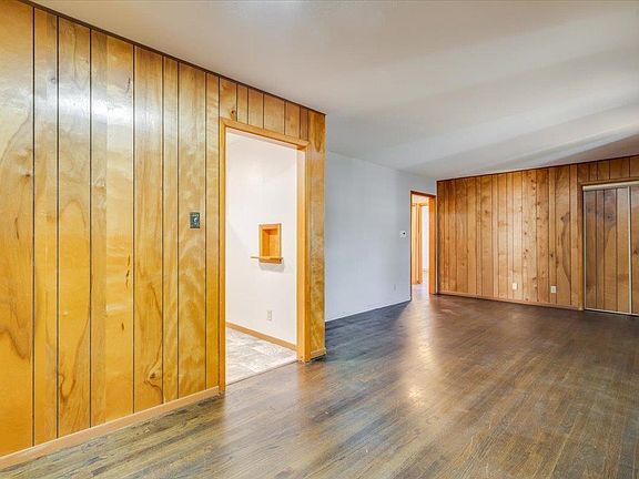 5th image of 1612 N Lawndale Ave