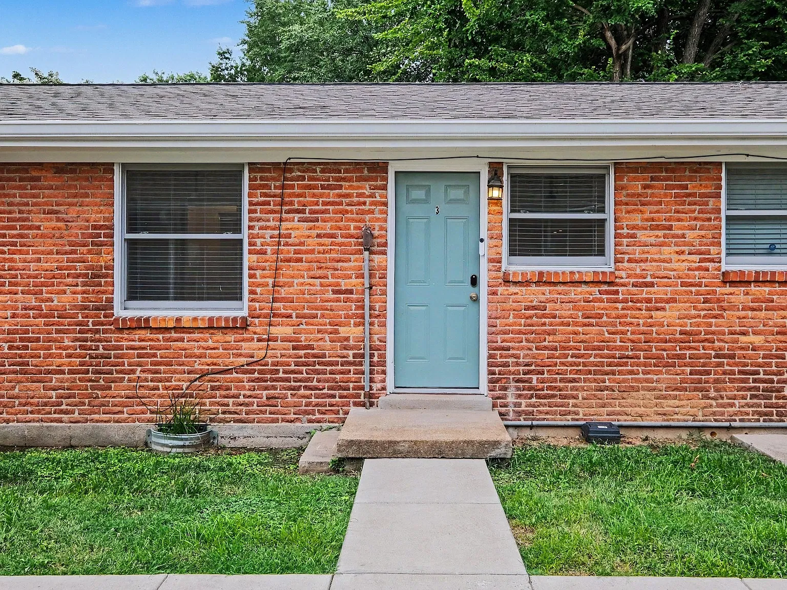 1 bed, 1.0 bath, 472 sqft, $1,400 — Photo 1