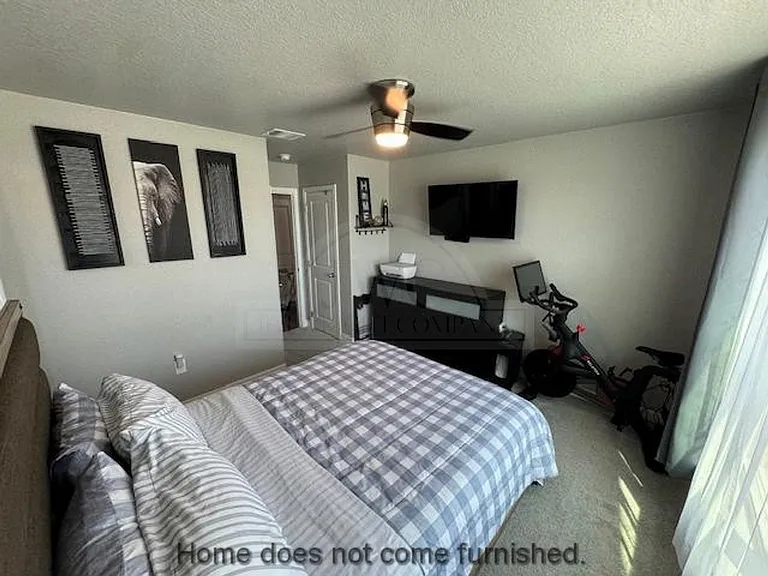 907 Holliday Dr — Photo 23