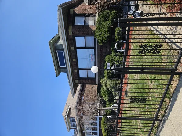 10211 S Peoria St, Chicago, IL 60643