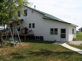 23306 Fox Rd, La Plata, MO 63549