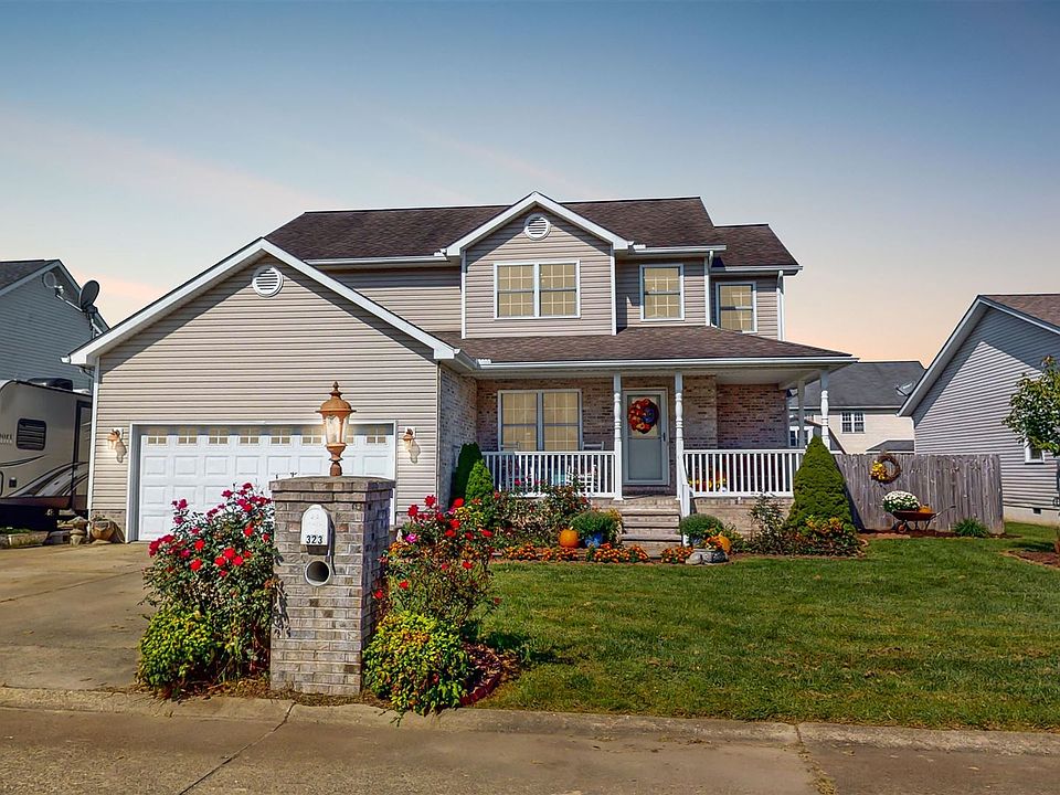 1st image of 323 Pebble Creek Dr