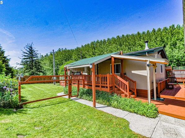 78135 Point Adams Rd, Clatskanie, OR 97016