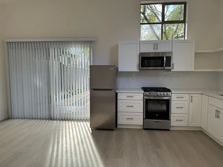 320A Myrtle St — Photo 9