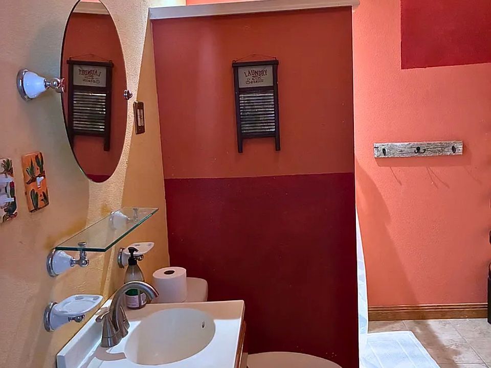 1st image of 1721 W Summit Ave #4