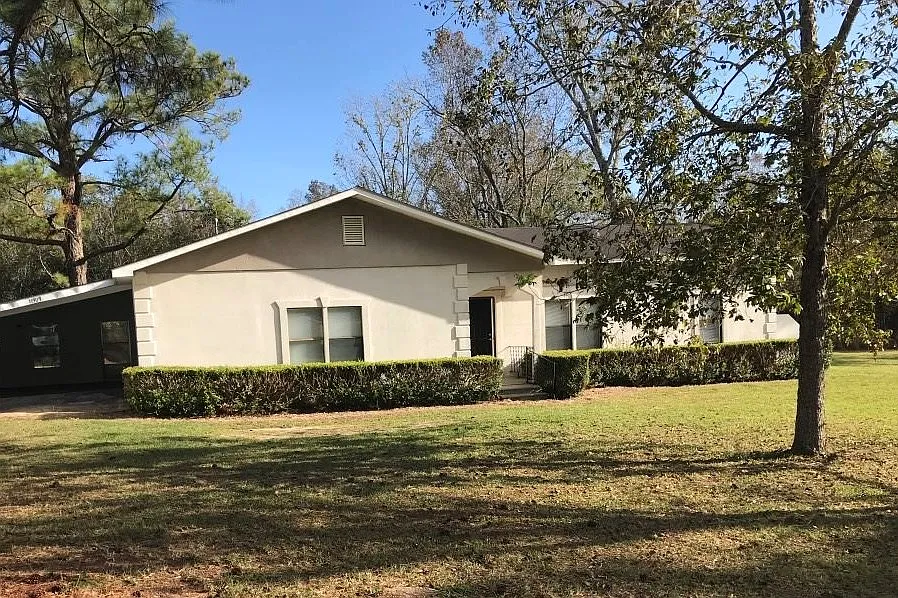 3 bed, 1740 sqft, $1,400 — Photo 1