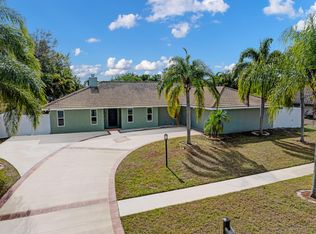 1826 SE Greendon Ave, Port Saint Lucie, FL 34952