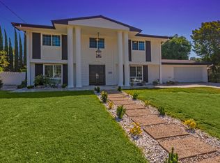 24326 Philiprimm St, Woodland Hills, CA