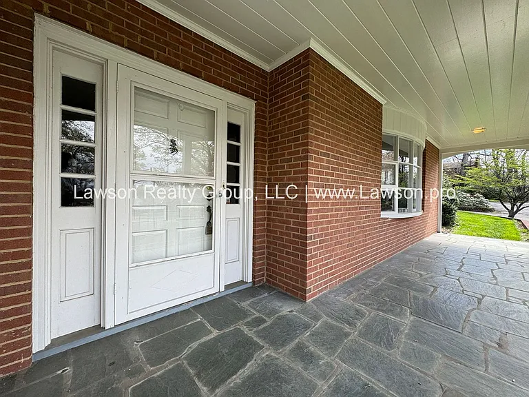 3074 Carolina Ave SW — Photo 6