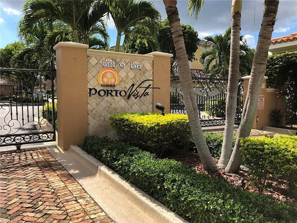 2 bed, 1096 sqft, $2,200 — Photo 2