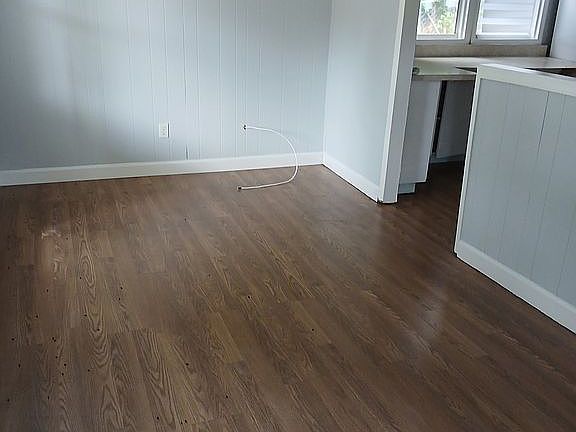 3rd image of 8425 Jones Ave