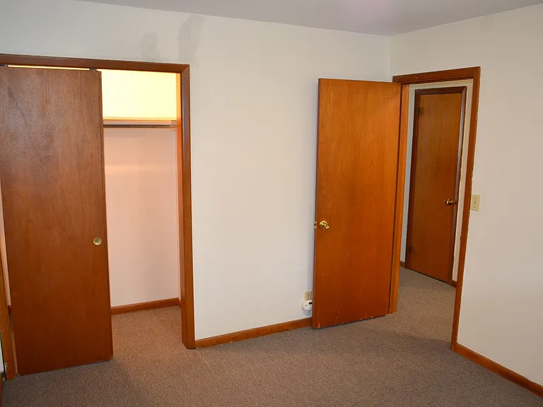 6300 Ervin Rd — Photo 11